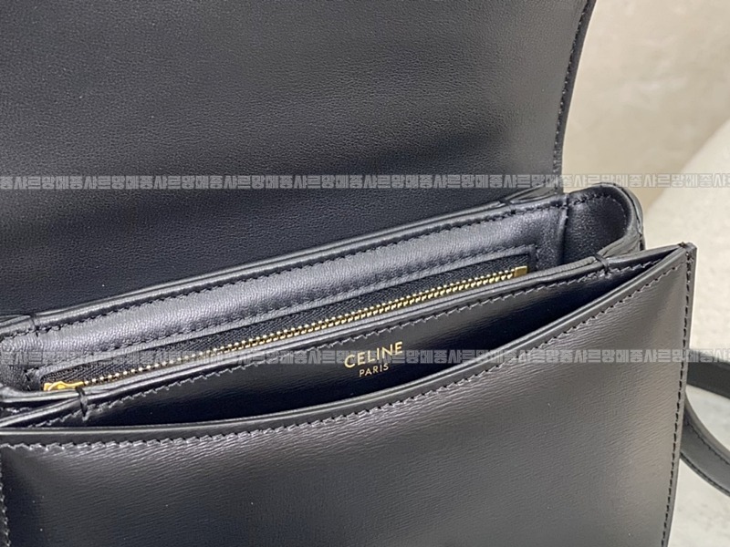 셀린느틴베사체 20260306-132712-015루.jpg