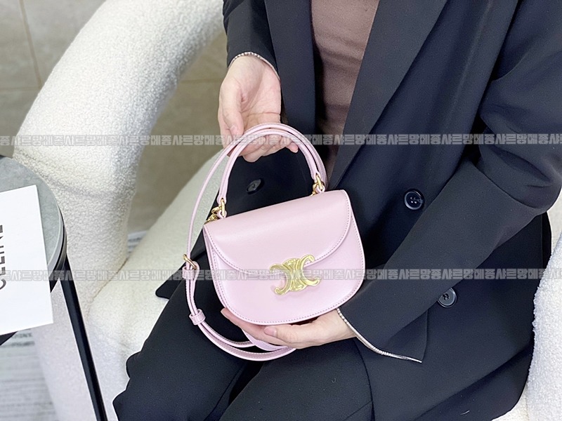 셀린느미니베사체트리옹프 20260306-154328-019루.jpg