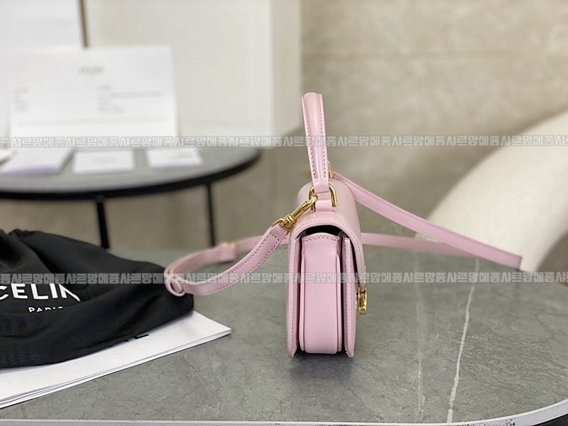 셀린느미니베사체트리옹프 20260306-154326-003루.jpg