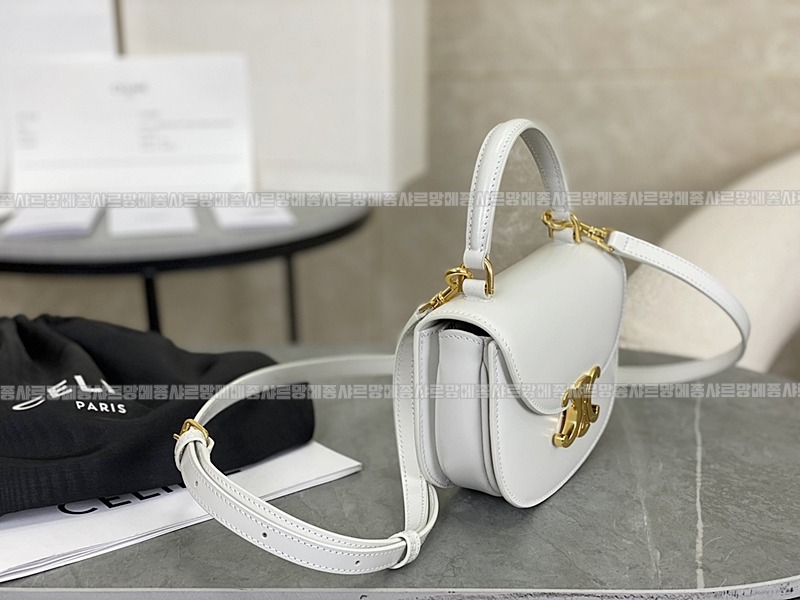 셀린느미니베사체트리옹프 20260306-154619-002루.jpg