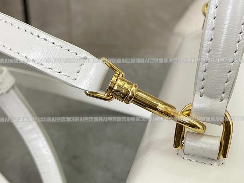 셀린느미니베사체트리옹프 20260306-154621-013루.jpg