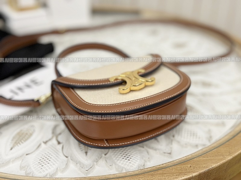 셀린느베사체미니트리오페숄더백 20260306-155444-005루.jpg