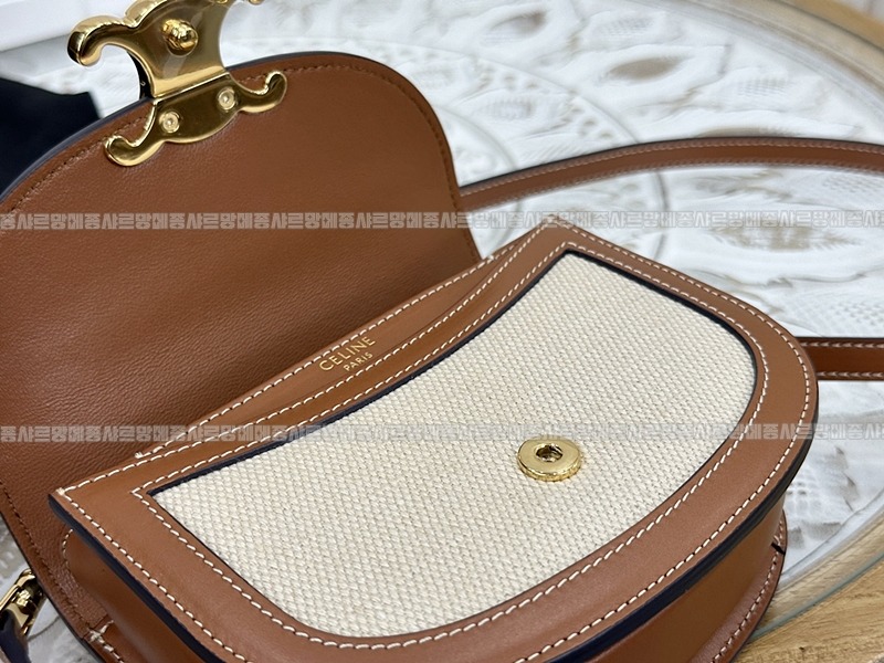 셀린느베사체미니트리오페숄더백 20260306-155445-013루.jpg