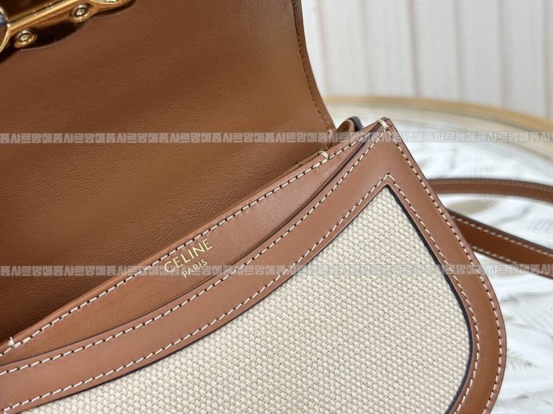 셀린느베사체미니트리오페숄더백 20260306-155445-014루.jpg