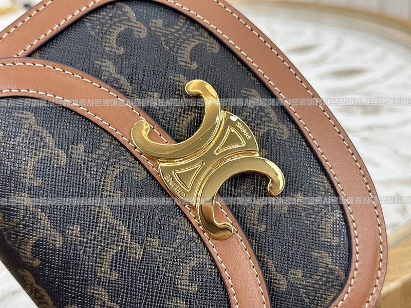 셀린느베사체미니트리오페숄더백 20260306-160132-006루.jpg