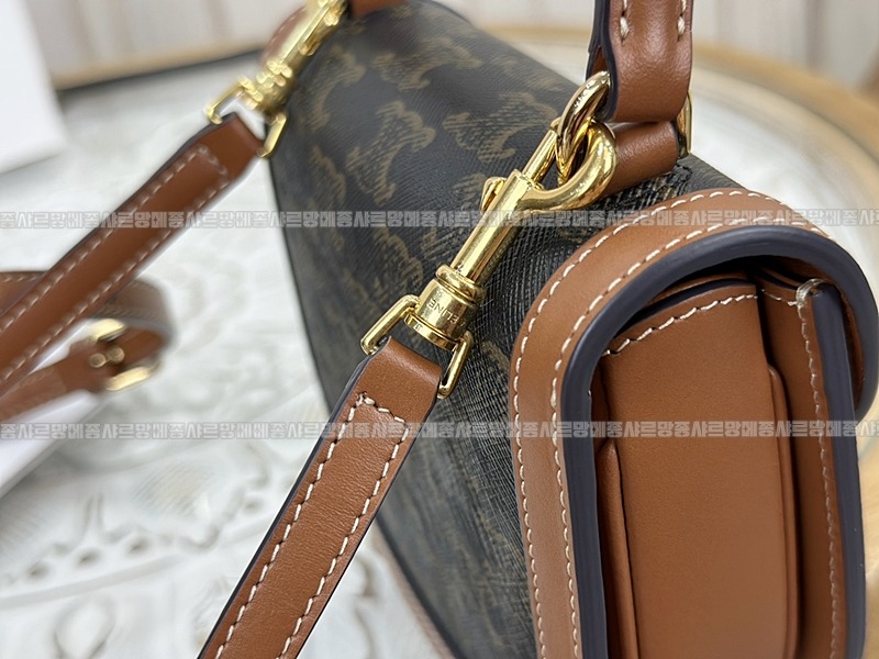 셀린느베사체미니트리오페숄더백 20260306-160133-008루.jpg