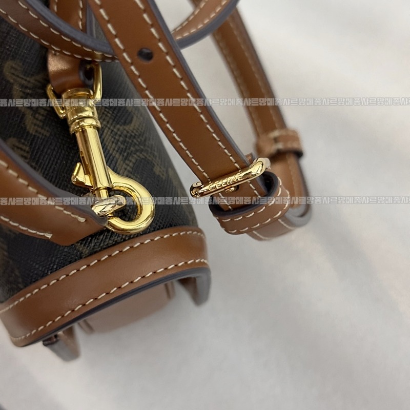 셀린느베사체미니트리오페숄더백 20260306-160133-009루.jpg