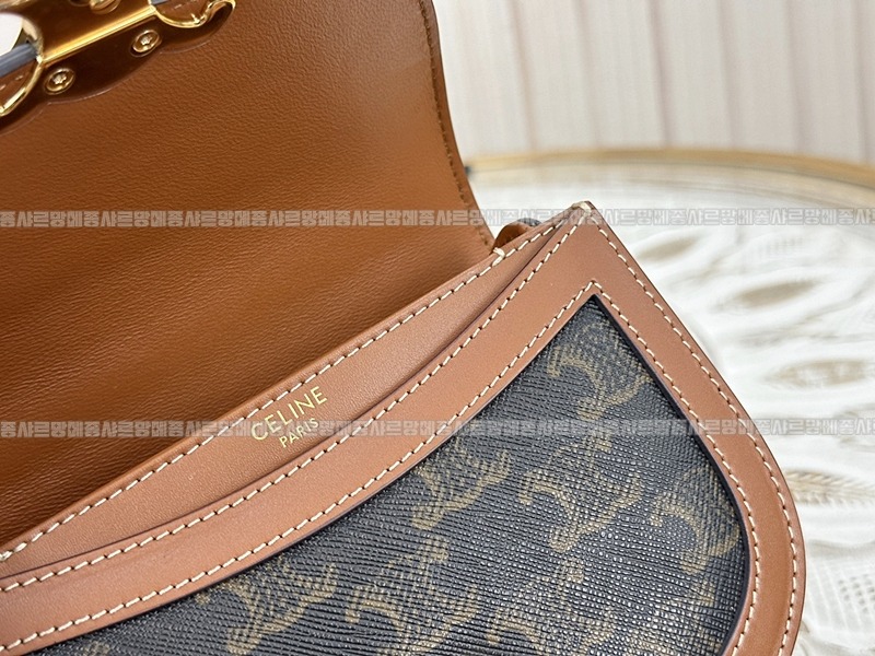 셀린느베사체미니트리오페숄더백 20260306-160134-016루.jpg