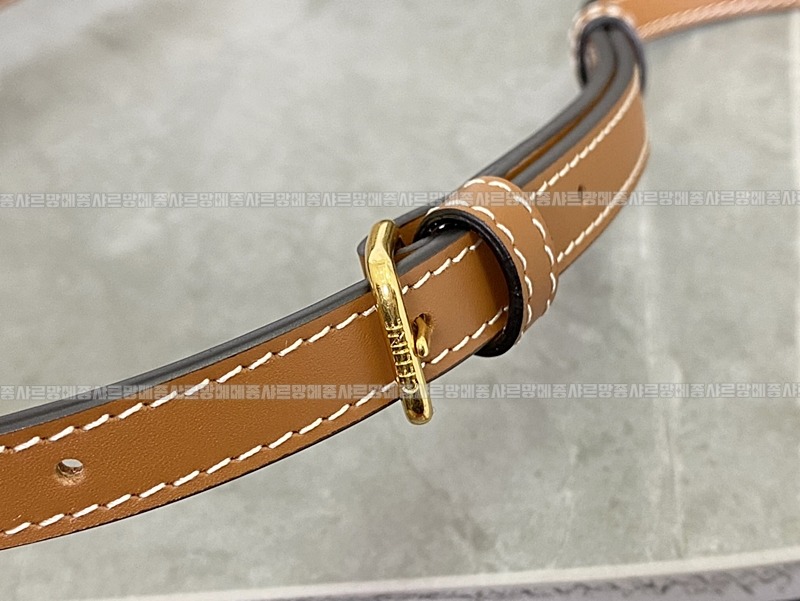 셀린느퀴르트리오페베사체숄더백 20260306-162232-011루.jpg