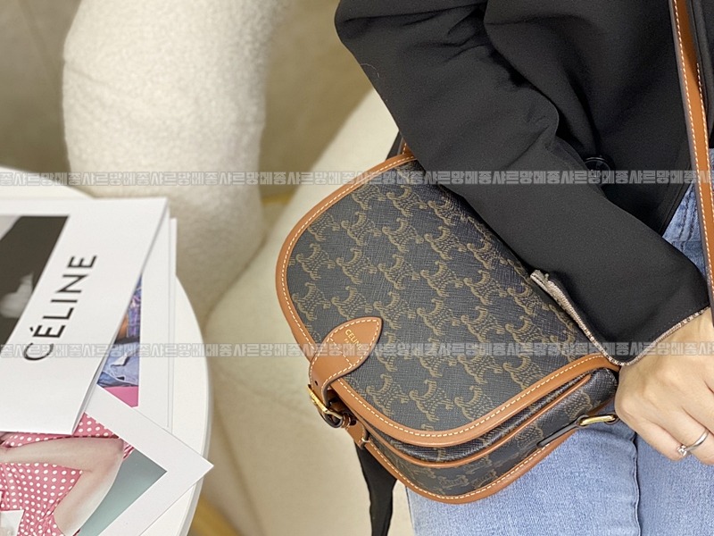 셀린느폴코트리옹프캔버스메신저백 20260306-163547-021루.jpg