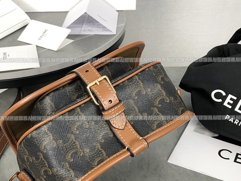 셀린느폴코트리옹프캔버스메신저백 20260306-163546-007루.jpg