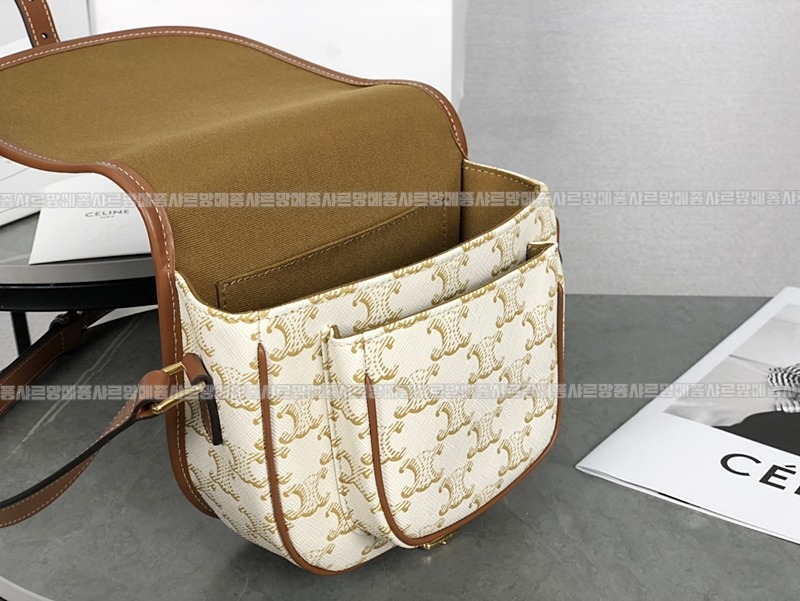 셀린느폴코트리옹프캔버스메신저백 20260307-104207-013루.jpg