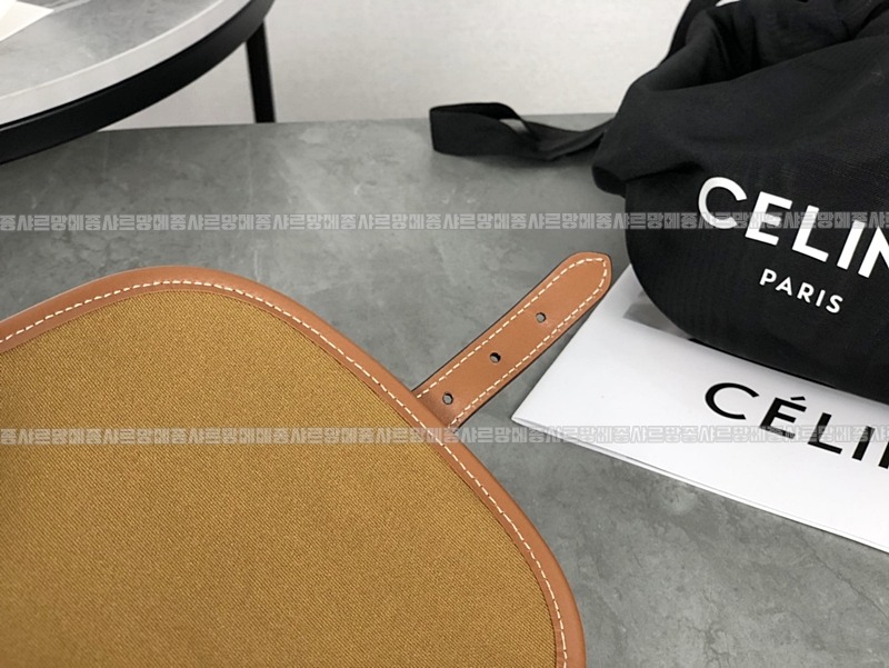 셀린느폴코트리옹프캔버스메신저백 20260307-104207-015루.jpg