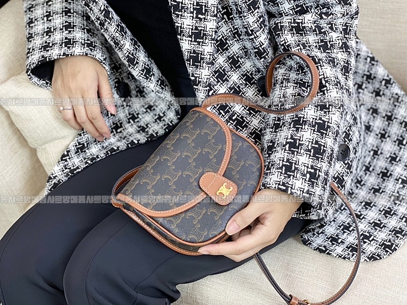 셀린느미니베사체백 20260307-105508-022루.jpg