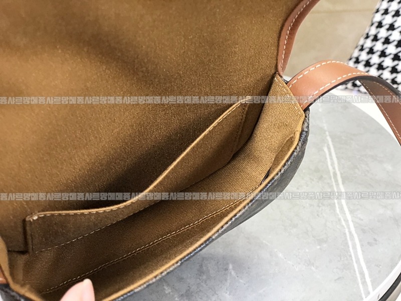 셀린느미니베사체백 20260307-105507-009루.jpg