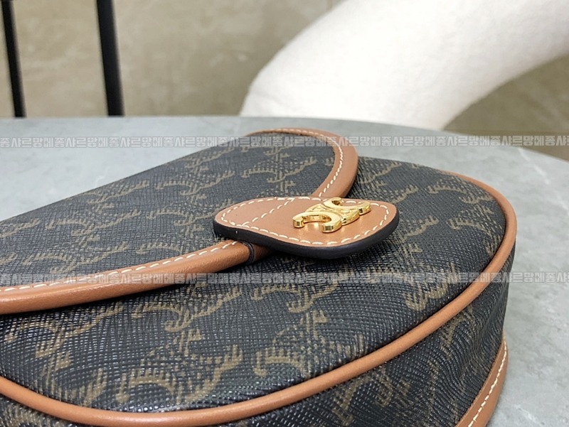 셀린느미니베사체백 20260307-105508-016루.jpg