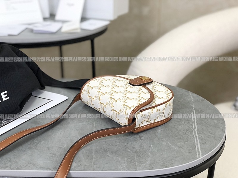 셀린느미니베사체백 20260307-105853-004루.jpg