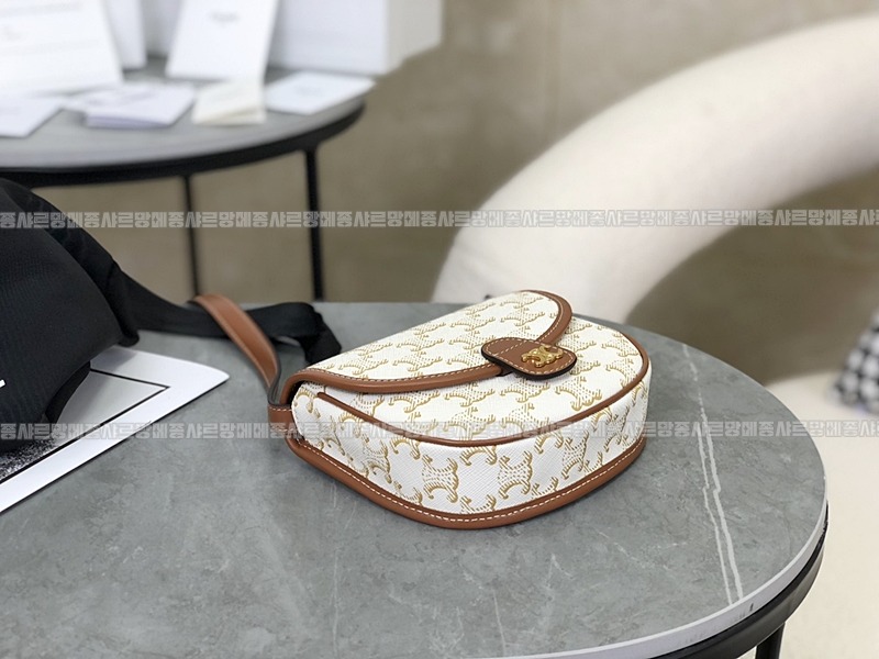 셀린느미니베사체백 20260307-105853-003루.jpg