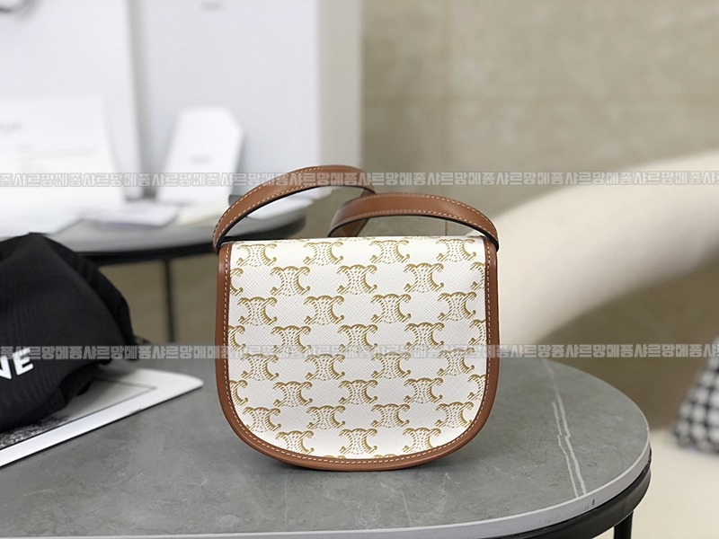 셀린느미니베사체백 20260307-105854-008루.jpg