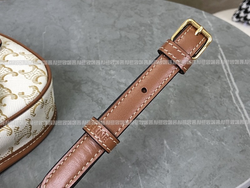 셀린느미니베사체백 20260307-105855-015루.jpg