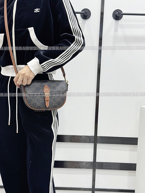 셀린느미니베사체백 20260307-110157-017루.jpg