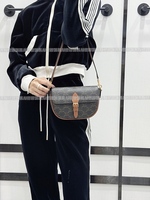 셀린느미니베사체백 20260307-110158-019루.jpg