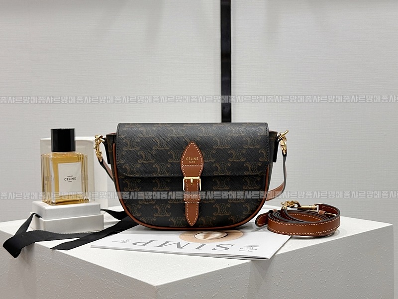 셀린느미니베사체백 20260307-110154-001루.jpg