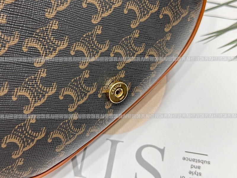 셀린느미니베사체백 20260307-110155-009루.jpg