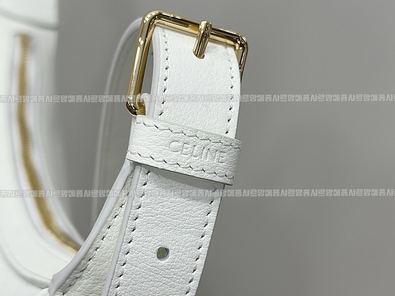 셀린느미디움엘로이즈백 20260307-111622-015루.jpg