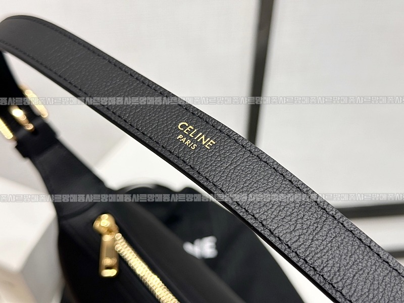 셀린느미디움엘로이즈백 20260307-112122-012루.jpg