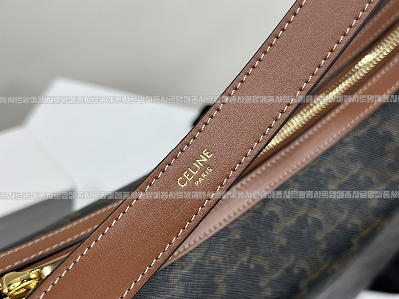 셀린느미디움엘로이즈백 20260307-113110-011루.jpg