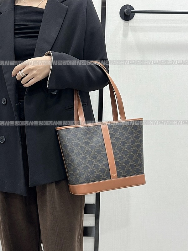 셀린느카바스트리옹프켄버스 20260307-113857-017루.jpg