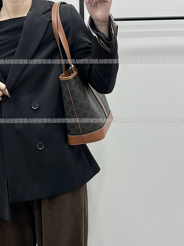 셀린느카바스트리옹프켄버스 20260307-113858-021루.jpg