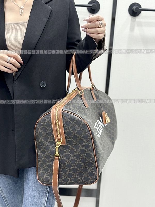 셀린느프린트트리옹프캔버스트래블백라지 20260307-124836-018루.jpg