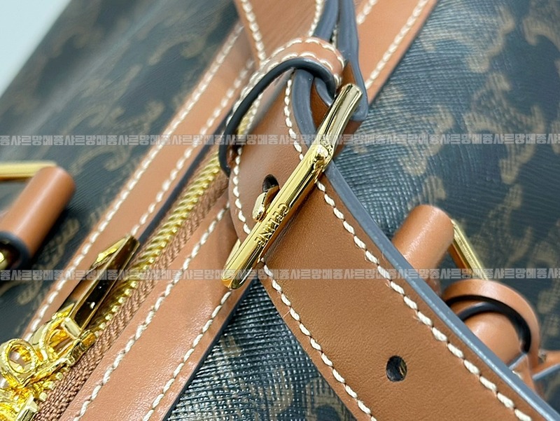 셀린느프린트트리옹프캔버스트래블백라지 20260307-124835-013루.jpg