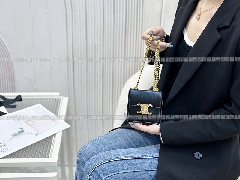 셀린느트리오페미니박스백 20260307-125804-023루.jpg