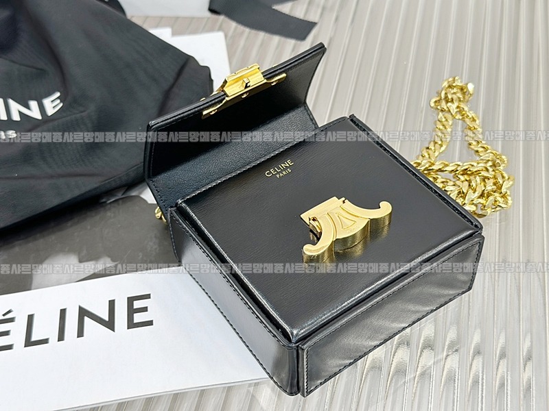 셀린느트리오페미니박스백 20260307-125802-013루.jpg