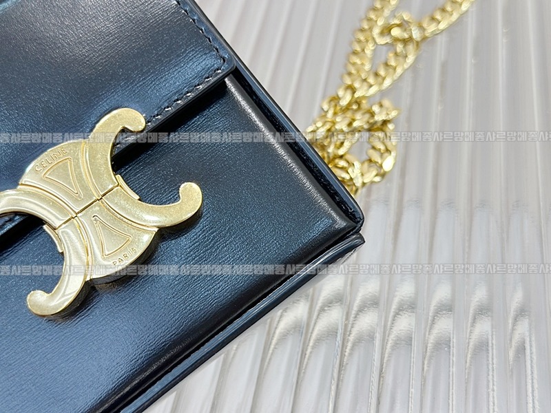 셀린느트리오페미니박스백 20260307-125802-011루.jpg