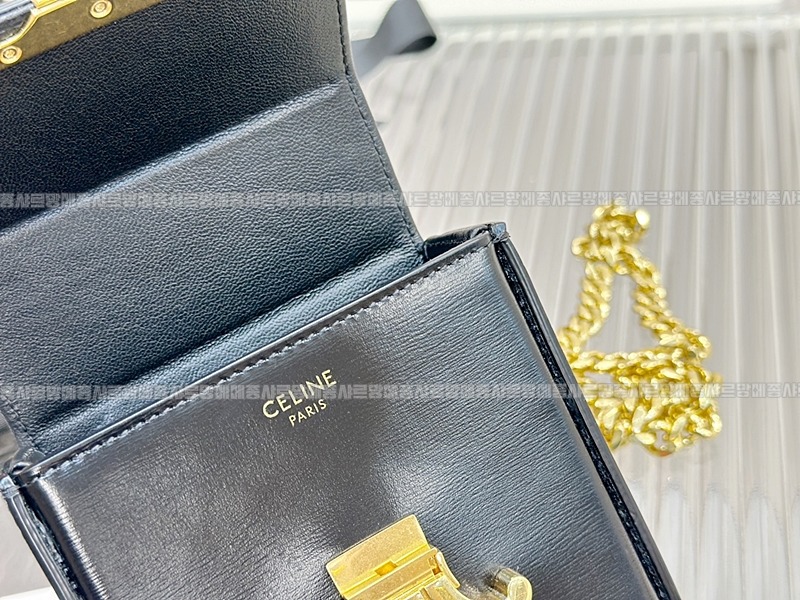 셀린느트리오페미니박스백 20260307-125802-014루.jpg