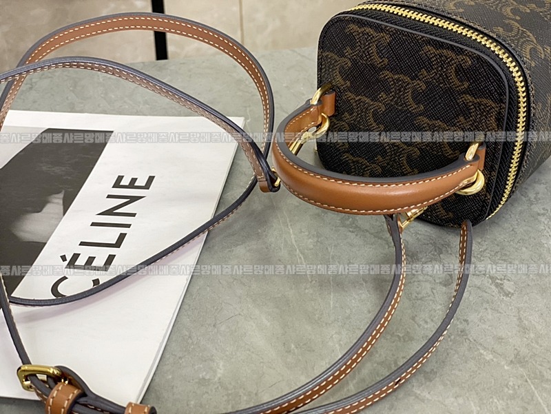 셀린느미니트리오페켄버스 20260307-131503-017루.jpg