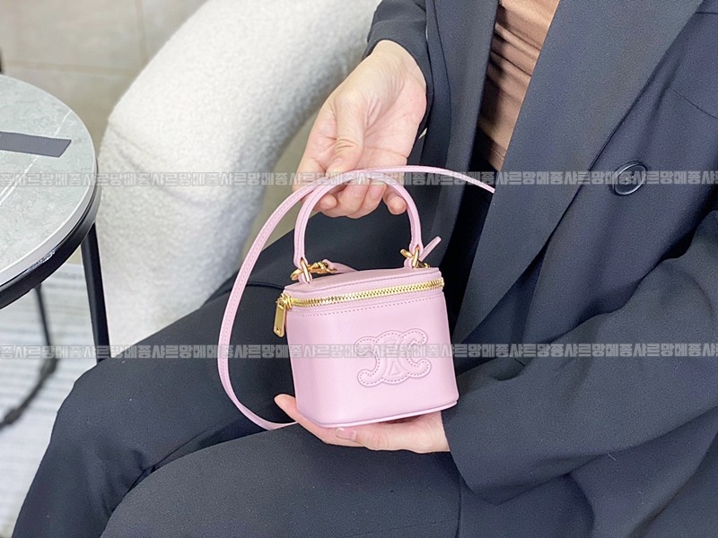 셀린느미니트리오페켄버스 20260307-132243-020루.jpg