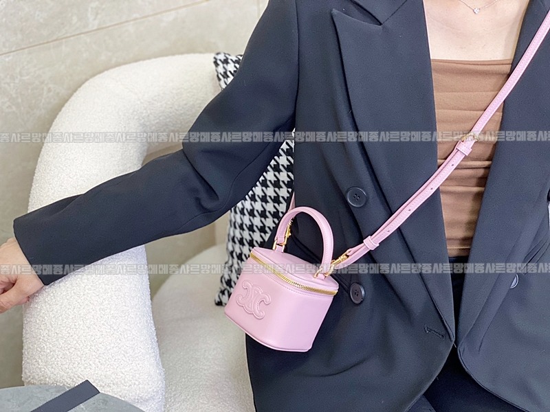 셀린느미니트리오페켄버스 20260307-132244-024루.jpg