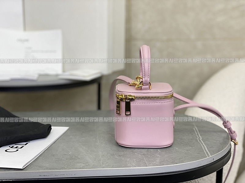 셀린느미니트리오페켄버스 20260307-132241-003루.jpg