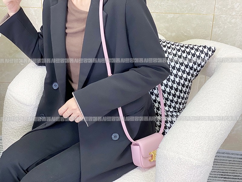 셀린느미니클로드트리웅페캔버스백 20260307-153101-018루.jpg