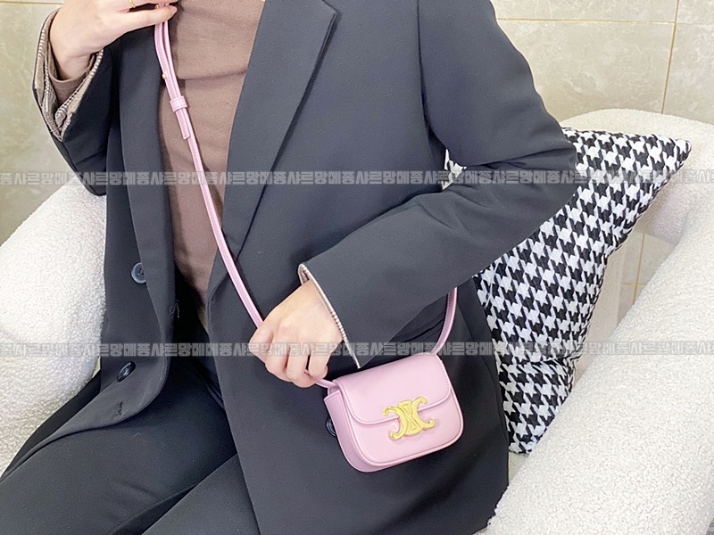 셀린느미니클로드트리웅페캔버스백 20260307-153100-016루.jpg