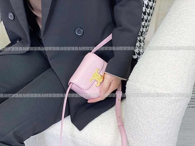 셀린느미니클로드트리웅페캔버스백 20260307-153101-021루.jpg