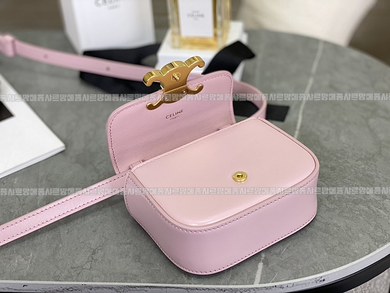 셀린느미니클로드트리웅페캔버스백 20260307-153059-006루.jpg