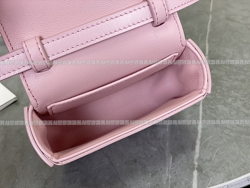 셀린느미니클로드트리웅페캔버스백 20260307-153059-008루.jpg