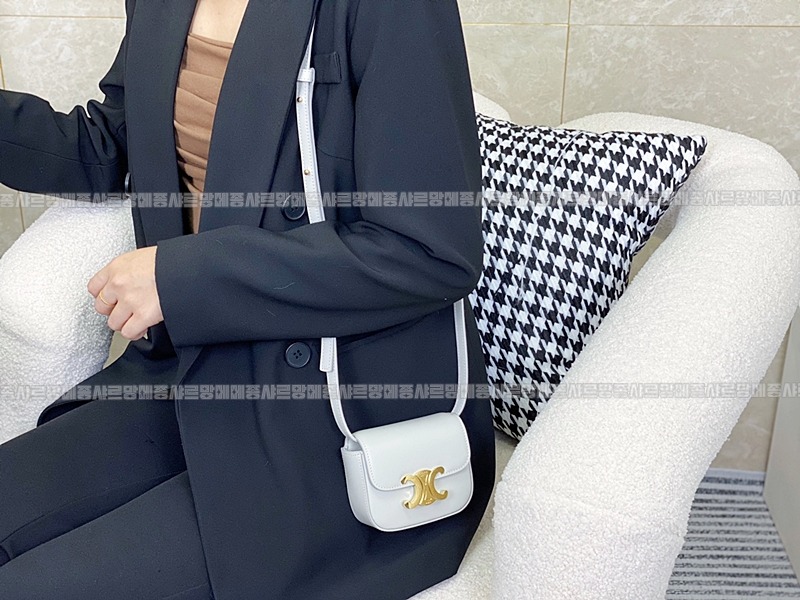 셀린느미니클로드트리웅페캔버스백 20260307-153336-014루.jpg