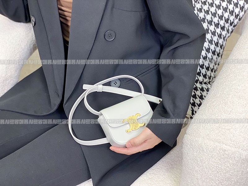 셀린느미니클로드트리웅페캔버스백 20260307-153337-017루.jpg